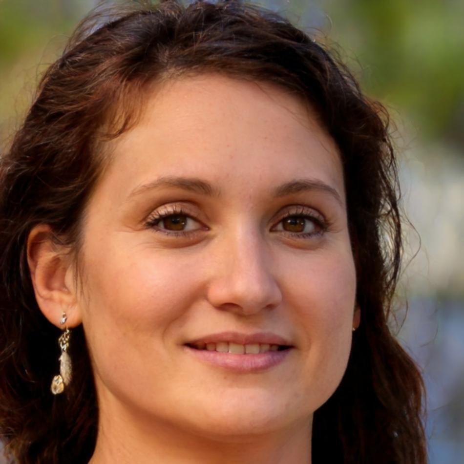 Alina Teodorescu - Consultant senior în planificare financiară